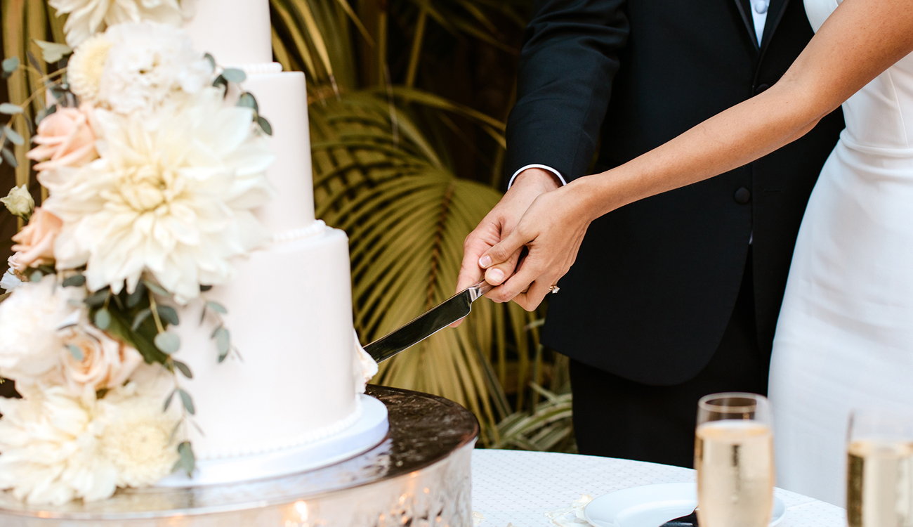 Wedding Couple cutting cake